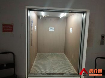昆明官渡经济开发区300m²厂房出租，参考报价：6000元/月