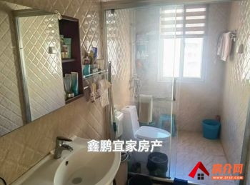 王益龙记心河湾，3室2厅二手房出售,报价：40万元