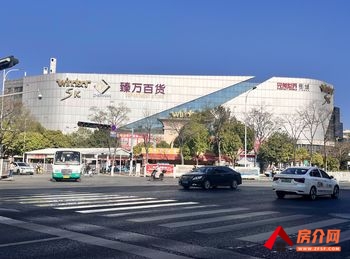 西山云纺片区800m²商铺出租，参考报价：面议