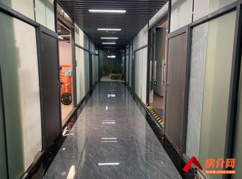盘龙金星立交桥320m²商铺出租，参考报价：面议