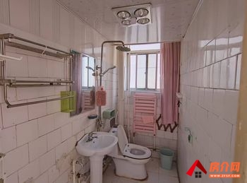利群小区小区房屋出售，王益利群小区，2室1厅，报价：12万元