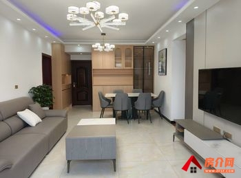 （迎宾1号A区小区二手房）渠县迎宾1号A区，4室2厅二手房出售,69万元