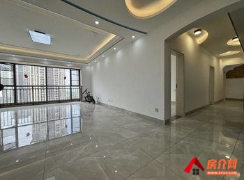 （明月石溪小区二手房）蒙自明月石溪，5室2厅二手房出售,79万元