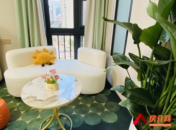 昆明西山马街56m²商铺出租，参考报价：1600元/月