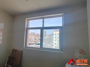新华小区小区房屋出售，王益新华小区，2室1厅，报价：7.8万元
