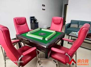 蒙自文澜镇350m²商铺出租，参考报价：4833元/月