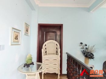 华山玉泉小区房屋出售，个旧华山玉泉，4室2厅，报价：58万元