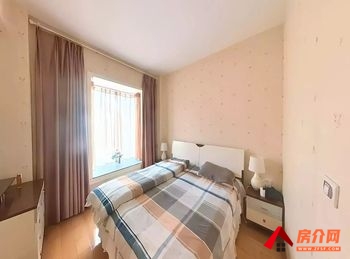 宝泉城市花园小区房屋出售，个旧宝泉城市花园，3室2厅，报价：38万元