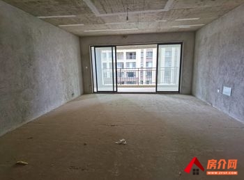 钜城云锦小区房屋出售，蒙自钜城云锦，6室2厅，报价：120万元