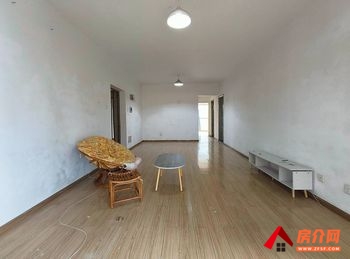 官渡香樟俊园(2期)，3室2厅房子出租(整租)，租金每月2400元