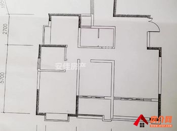 万城纪小区小区房屋出售，弥勒万城纪小区，5室2厅，报价：82万元