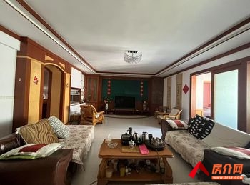 个旧金林苑小区，3室2厅二手房出售,报价：68万元