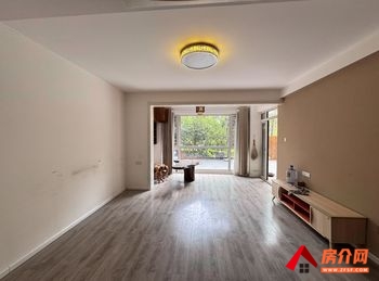 银海白沙郡小区房屋出售，昆明盘龙银海白沙郡,3室2厅，报价：150万元