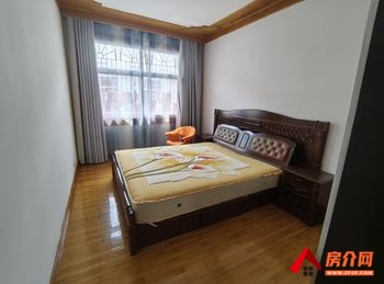 建安小区小区房屋出售，个旧建安小区，3室1厅，报价：16.6万元