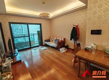 昆明盘龙万科白沙润园,3室2厅二手房出售,报价：83万元
