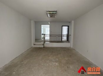 华泰盛景小区房屋出售，红河蒙自华泰盛景,3室2厅，报价：58万元