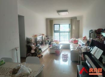 西山COCO蜜城，3室2厅二手房出售,报价：110万元