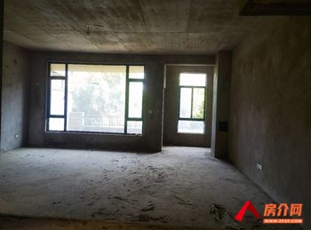 弥勒熙和小镇C区瑞康，6室3厅二手房出售,报价：249万元