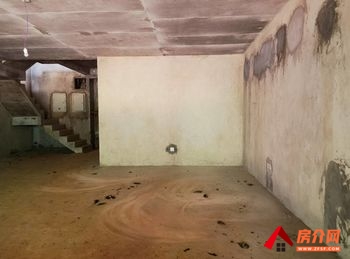 弥勒熙和小镇，6室3厅二手房出售,报价：206万元