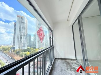 山海湾金澜锦翠小区房屋出售，官渡山海湾金澜锦翠，4室2厅，报价：128万元