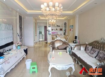 盘龙昆明广场中央(A区)，4室2厅二手房出售,报价：320万元
