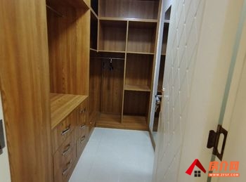 未来城小区房屋出售，铜川耀州未来城,3室2厅，报价：65万元