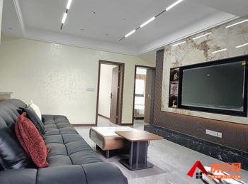 名豪国际C区小区房屋出售，大竹名豪国际C区，3室2厅，报价：56.8万元