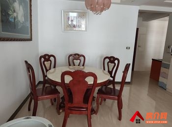 个旧泰和文汇苑，3室1厅房子出租(整租)，租金每月1600元