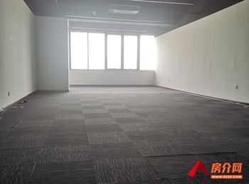 时代中心104.77m²写字楼出租，参考报价：1885.86元/月