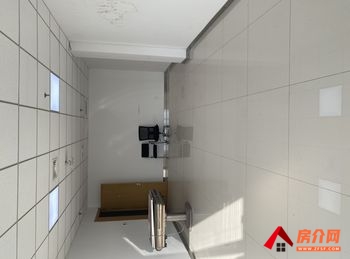 唐山京港中心57m²写字楼出租，参考报价：780元/月
