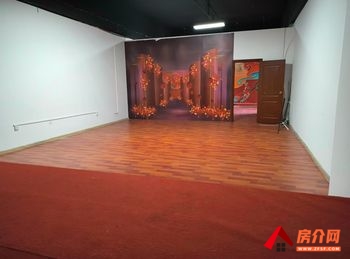 昆明官渡董家湾86m²商铺出租，参考报价：2150元/月