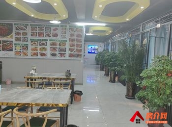 乌苏市北京东路290m²商铺转让，参考报价：面议