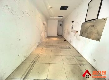 昆明盘龙火车北站32.6m²商铺出租，参考报价：3500元/月
