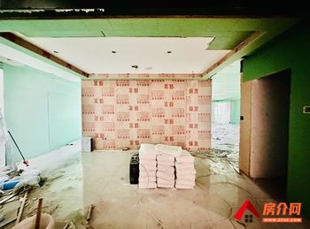昆明锦华大酒店 >260m²写字楼出租，参考报价：8580元/月