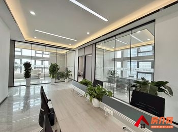 昆明海乐世界(办公) >280m²写字楼出租，参考报价：8400元/月