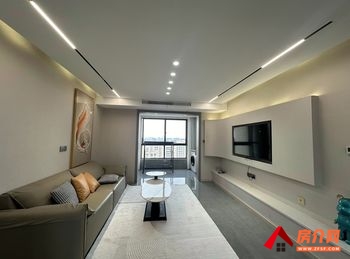 南湖宝格丽公馆，4室2厅二手房出售,报价：161.6万元
