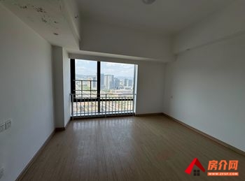 绿地云都会(商住楼) >755m²写字楼出售，参考报价：376万元