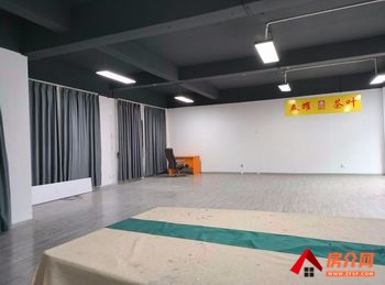 昆明新诚商业中心(办公) >158m²写字楼出租，参考报价：3950元/月