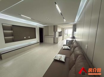 凌河宝地东晟花园C区，2室1厅二手房出售,报价：41.8万元