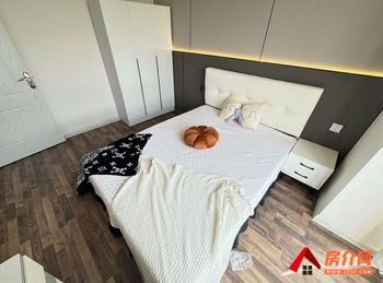 （未来广场小区房屋出租）桥西未来广场，3室2厅房子出租(合租)，租金每月310元