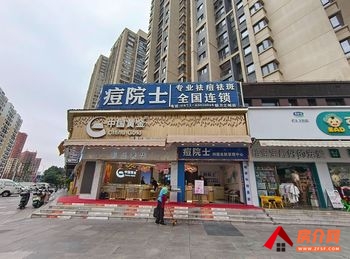 官渡新亚洲体育城178m²商铺出售，参考报价：680万元