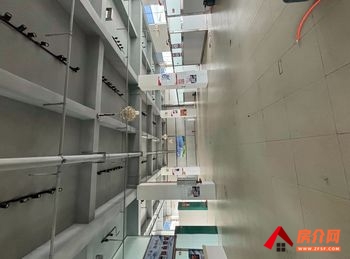盘龙茨坝585.33m²商铺出租，参考报价：面议