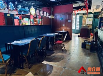 岳阳楼商业步行街320m²商铺出租，参考报价：面议