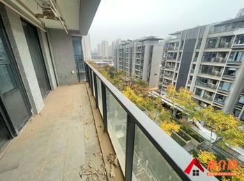 红谷滩新旅明樾台，3室2厅二手房出售,报价：149万元