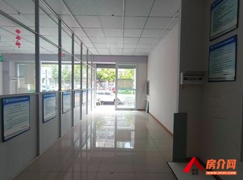 盘龙白塔路135m²商铺出租，参考报价：面议