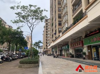 湛江开发区城市假日65m²商铺出售，参考报价：158万元