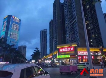 霞山荣基国际广场66m²商铺出售，参考报价：85万元