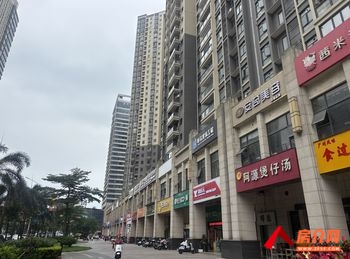 开发区万达135m²商铺出售，参考报价：90万元