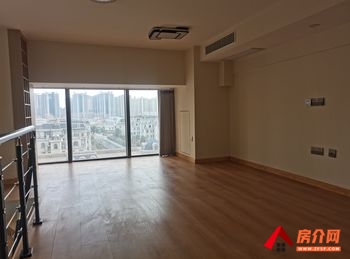 蓝天世贸80m²写字楼出租，参考报价：1600元/月