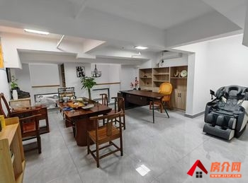 诸暨诸暨市区55m²商铺出租，参考报价：2500元/月